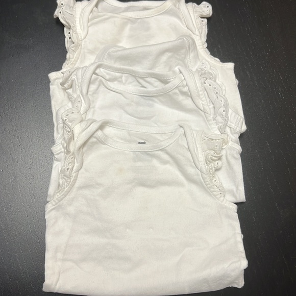 Baby gap onesie 3-6 months - Picture 5 of 5